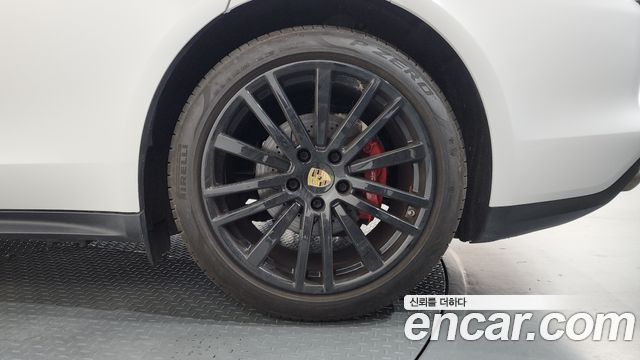Porsche Panamera (971) 2.9 4S 2017 — фото 21