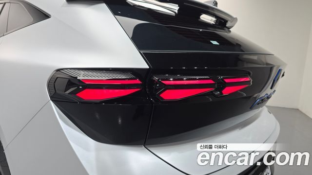 Renault Korea Filante 1.5 E-Tech Esprit Alpine 2WD 2027 — фото 23