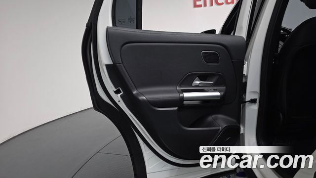 Mercedes-Benz EQA (H243) EQA250 AMG Line 2023 — фото 25