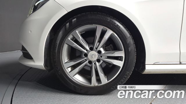 Mercedes-Benz E-Class (W212) E220 CDI Avantgarde 2014 — фото 5