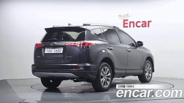 Toyota RAV4 2.5 2WD 4th 2018 — фото 2