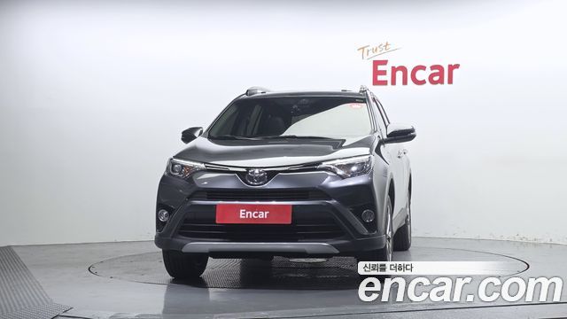 Toyota RAV4 2.5 2WD 4th 2018 — фото 3