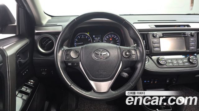 Toyota RAV4 2.5 2WD 4th 2018 — фото 13