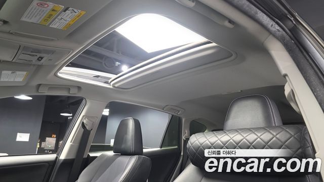 Toyota RAV4 2.5 2WD 4th 2018 — фото 17