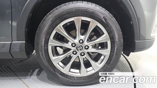 Toyota RAV4 2.5 2WD 4th 2018 — фото 21
