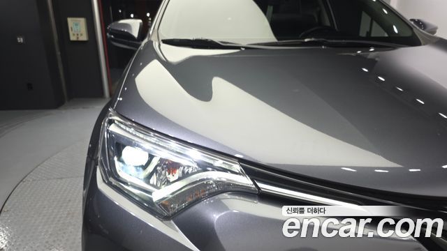 Toyota RAV4 2.5 2WD 4th 2018 — фото 22