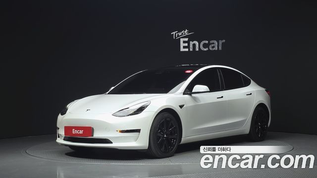 Tesla Model 3 RWD