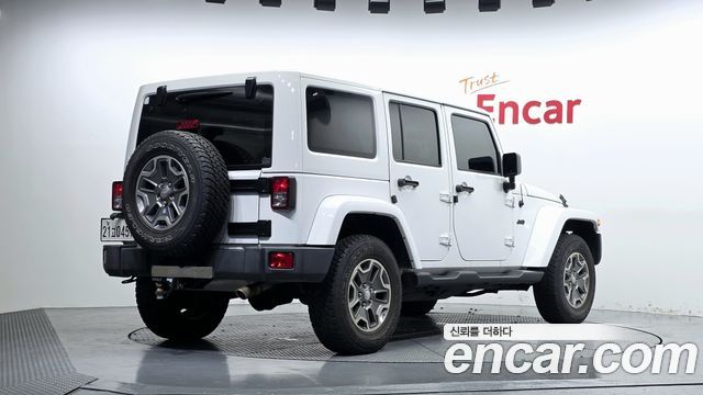 Jeep Wrangler (JK) 3.6 Sahara 4Door 2017 — фото 2