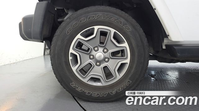 Jeep Wrangler (JK) 3.6 Sahara 4Door 2017 — фото 5