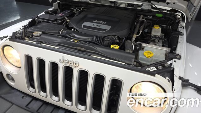 Jeep Wrangler (JK) 3.6 Sahara 4Door 2017 — фото 6