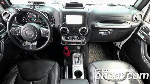 Jeep Wrangler (JK) 3.6 Sahara 4Door 2017 — фото 7