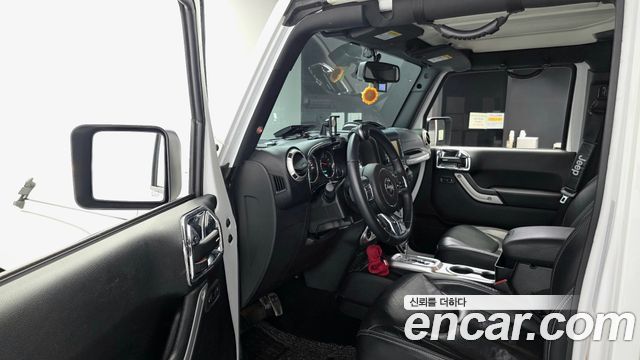 Jeep Wrangler (JK) 3.6 Sahara 4Door 2017 — фото 10