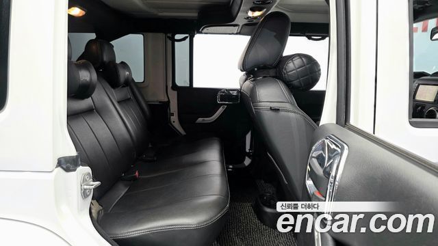 Jeep Wrangler (JK) 3.6 Sahara 4Door 2017 — фото 11