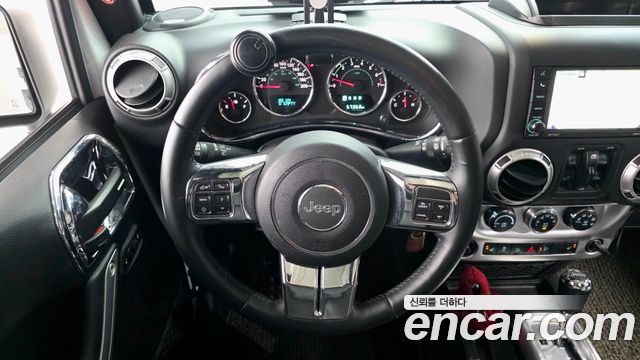 Jeep Wrangler (JK) 3.6 Sahara 4Door 2017 — фото 13