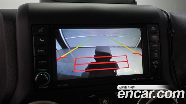 Jeep Wrangler (JK) 3.6 Sahara 4Door 2017 — фото 14