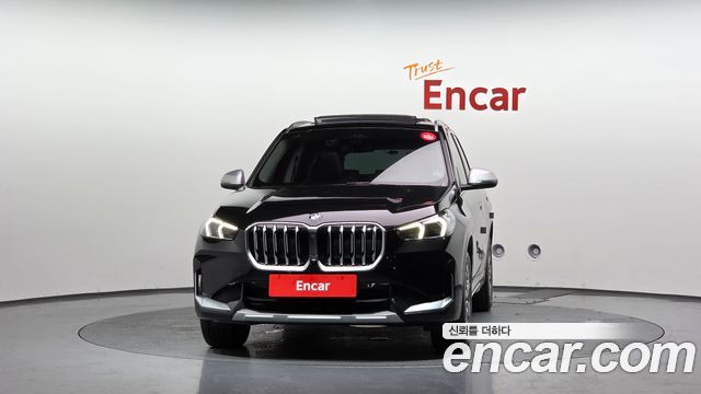 BMW X1 (U11) xDrive 20i xLine 2024 — фото 3