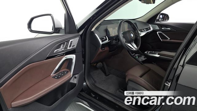 BMW X1 (U11) xDrive 20i xLine 2024 — фото 10