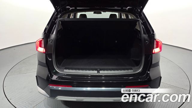 BMW X1 (U11) xDrive 20i xLine 2024 — фото 24