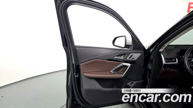 BMW X1 (U11) xDrive 20i xLine 2024 — фото 30