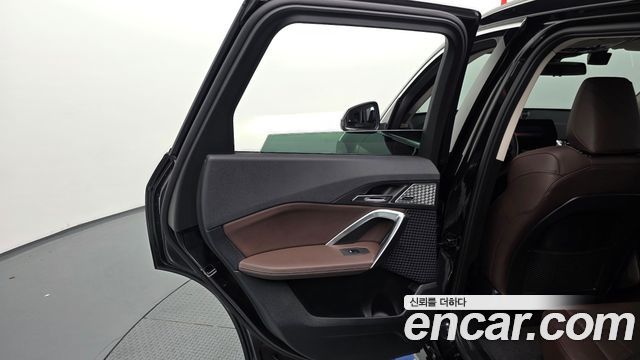 BMW X1 (U11) xDrive 20i xLine 2024 — фото 31
