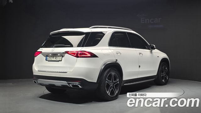 Mercedes-Benz GLE-Class (W167) GLE350e 4MATIC 2021 — фото 2