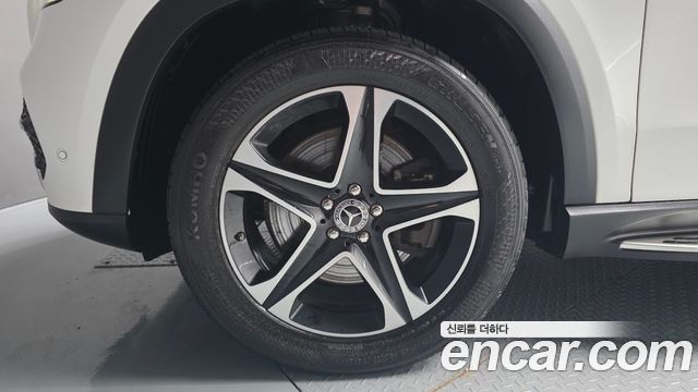 Mercedes-Benz GLE-Class (W167) GLE350e 4MATIC 2021 — фото 5