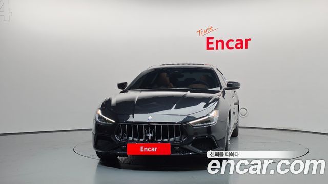 Maserati Ghibli 3.0 GranSport 3rd 2019 — фото 3
