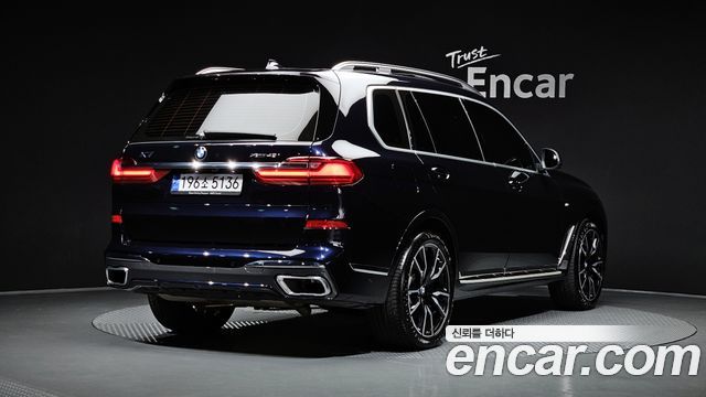BMW X7 (G07) xDrive 40i M Sport 6STR 2022 — фото 2