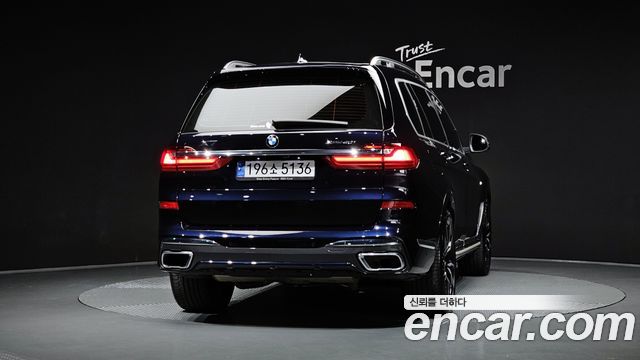 BMW X7 (G07) xDrive 40i M Sport 6STR 2022 — фото 4