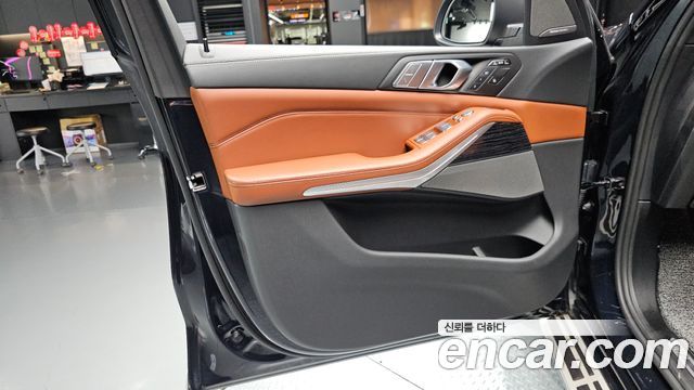 BMW X7 (G07) xDrive 40i M Sport 6STR 2022 — фото 24
