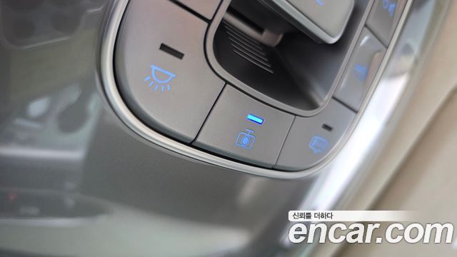 Genesis GV70 2.5T Gasoline 2WD 2026 — фото 28