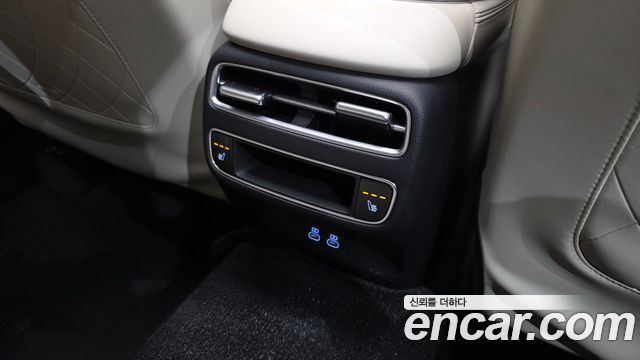Genesis GV70 2.5T Gasoline 2WD 2026 — фото 31