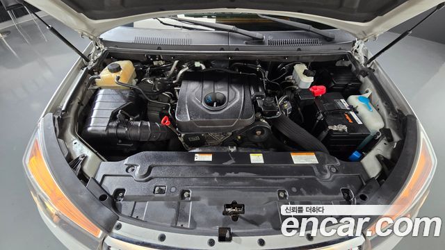 KG Mobility (SsangYong) Korando Turismo 4WD GT 9-seater 2015 — фото 6