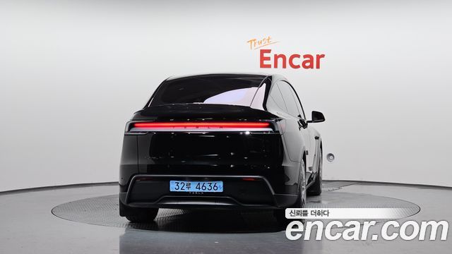 Tesla Model Y L Long Range AWD 2026 — фото 4