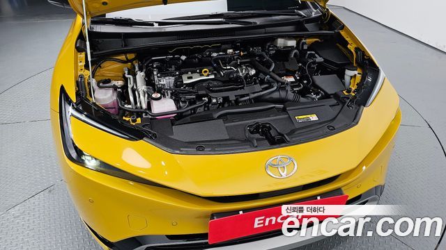 Toyota Prius (V) 2.0 PHEV XSE 2024 — фото 6
