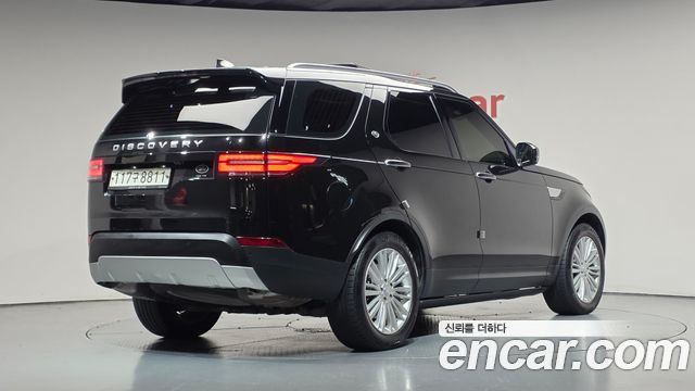 Land Rover Discovery 5 3.0 TD6 HSE Luxury 2017 — фото 2