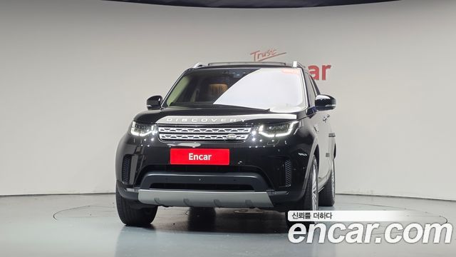 Land Rover Discovery 5 3.0 TD6 HSE Luxury 2017 — фото 3