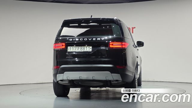 Land Rover Discovery 5 3.0 TD6 HSE Luxury 2017 — фото 4