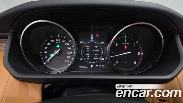 Land Rover Discovery 5 3.0 TD6 HSE Luxury 2017 — фото 8