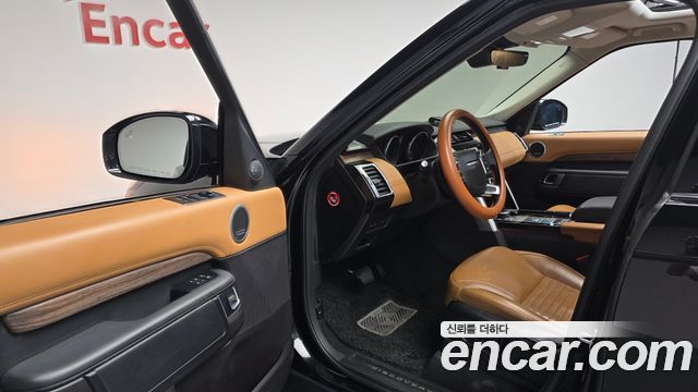 Land Rover Discovery 5 3.0 TD6 HSE Luxury 2017 — фото 10
