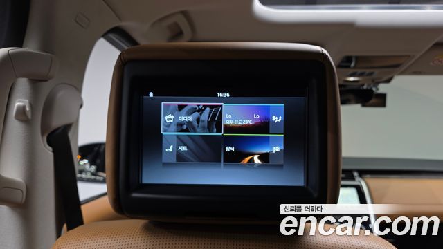 Land Rover Discovery 5 3.0 TD6 HSE Luxury 2017 — фото 18