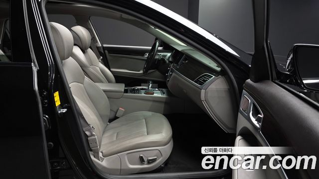 Genesis G80 3.3 GDI AWD Prestige 2019 — фото 11