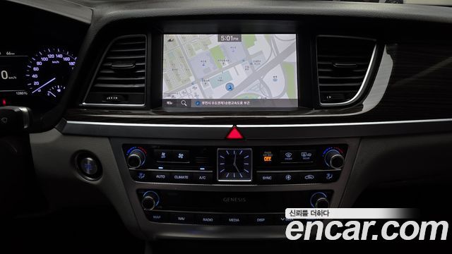 Genesis G80 3.3 GDI AWD Prestige 2019 — фото 15
