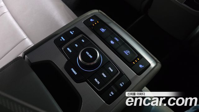 Genesis G80 3.3 GDI AWD Prestige 2019 — фото 18