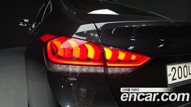 Genesis G80 3.3 GDI AWD Prestige 2019 — фото 23