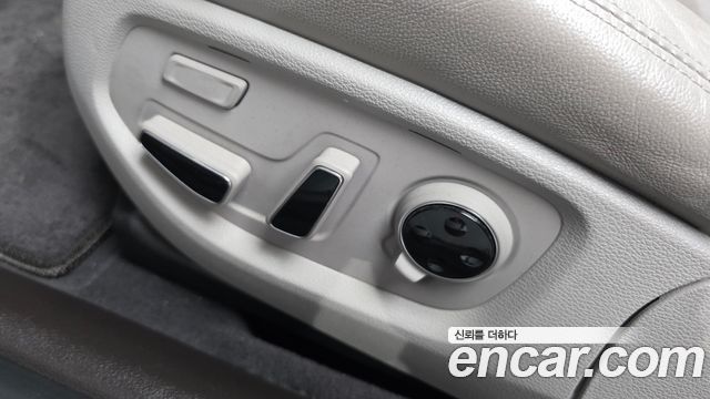 Genesis G80 3.3 GDI AWD Prestige 2019 — фото 31