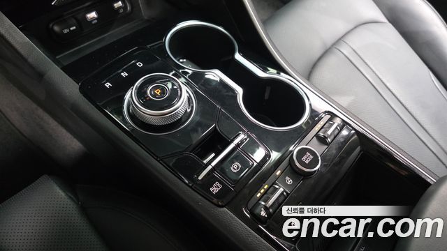 Kia K5 Hybrid (III) Trendy 2023 — фото 9