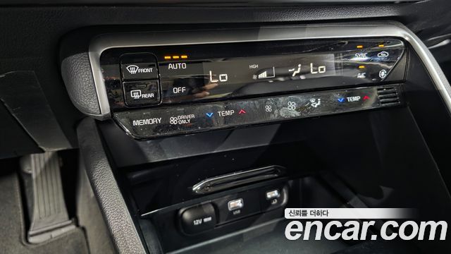 Kia K5 Hybrid (III) Trendy 2023 — фото 17