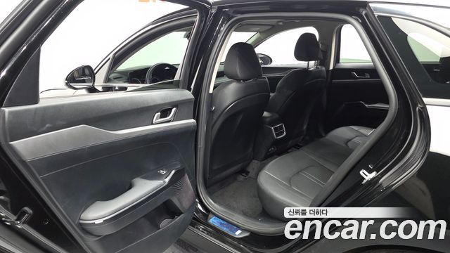 Kia K5 Hybrid (III) Trendy 2023 — фото 26