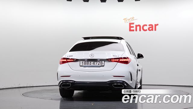 Mercedes-Benz C-Class (W206) C300 4MATIC AMG Line 2024 — фото 4
